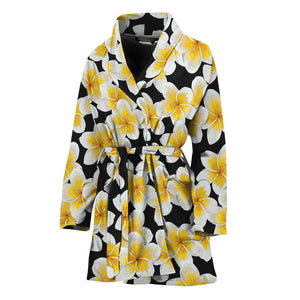 White And Black Frangipani Pattern Print Women's Bathrobe