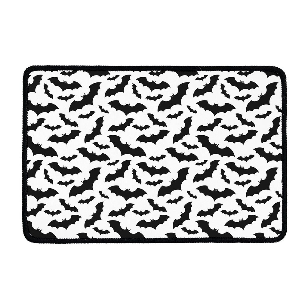 White And Black Halloween Bat Print Kitchen Mat