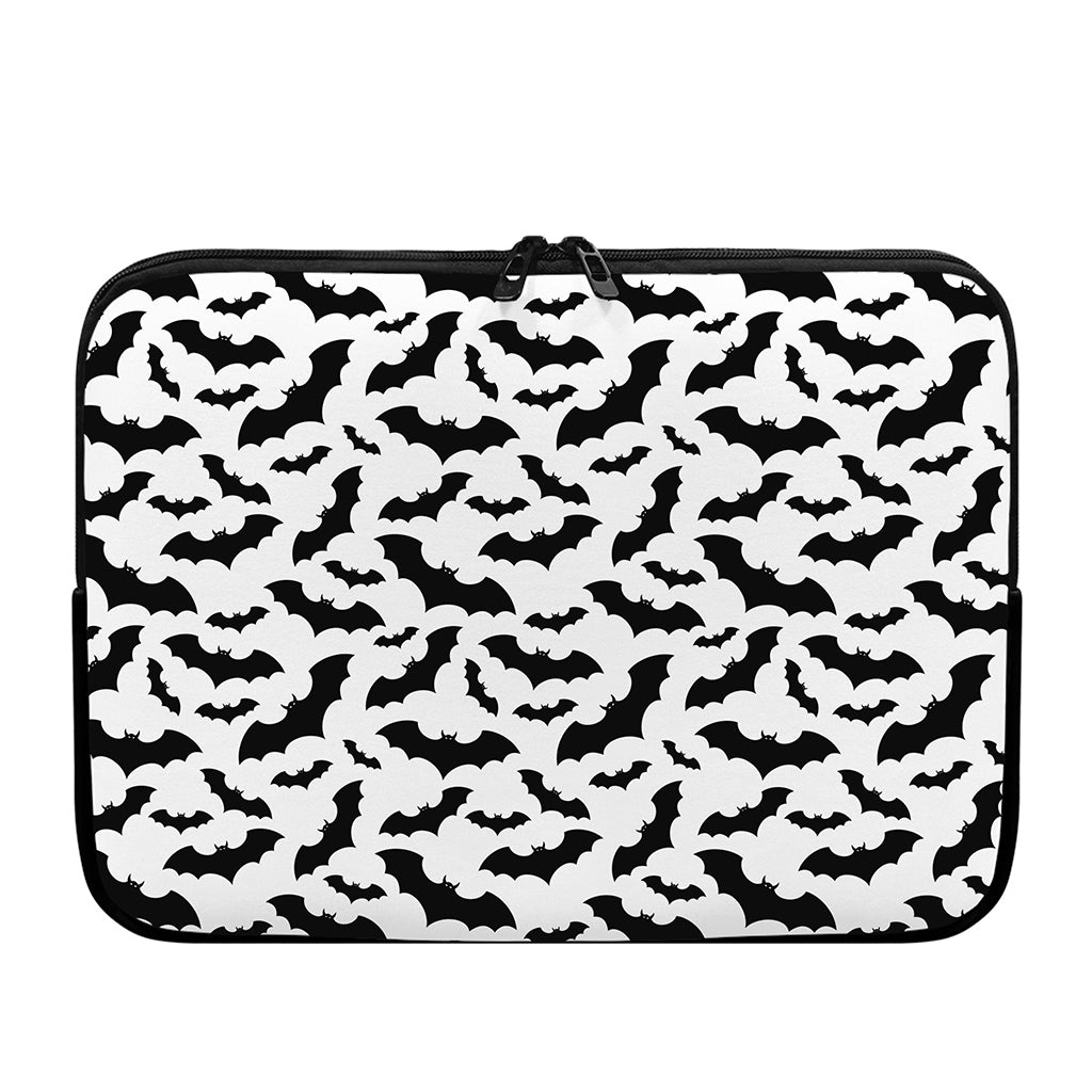 White And Black Halloween Bat Print Laptop Sleeve