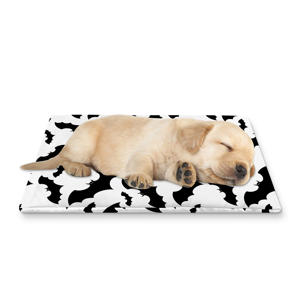 White And Black Halloween Bat Print Pet Cooling Mat Cover