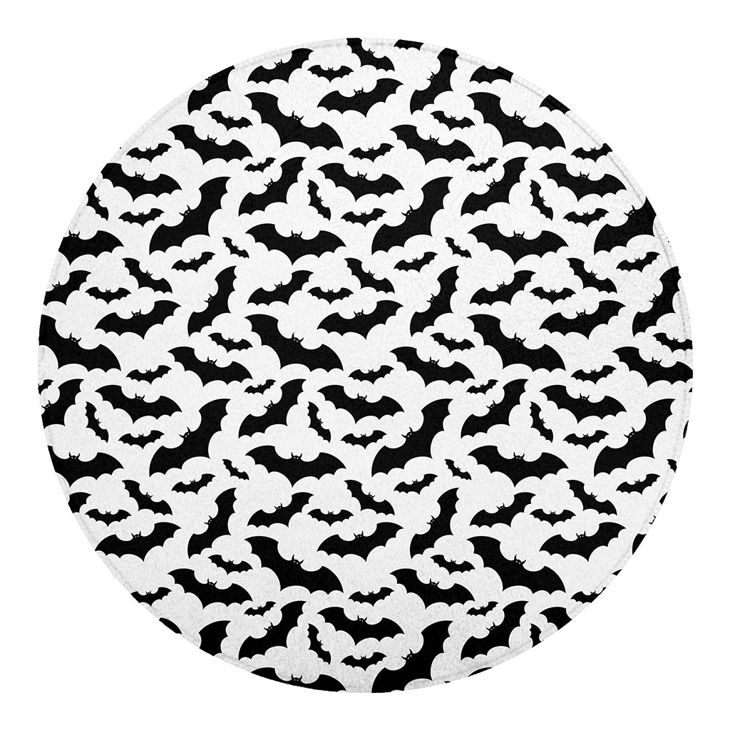 White And Black Halloween Bat Print Round Blanket