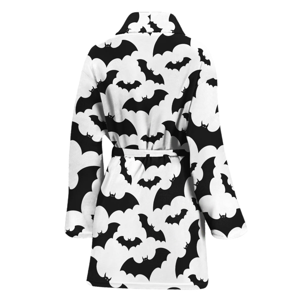 White And Black Halloween Bat Print Women's Bathrobe