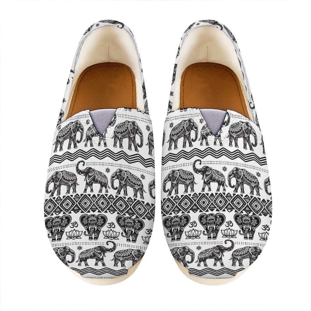 White And Black Indian Elephant Print Casual Shoes