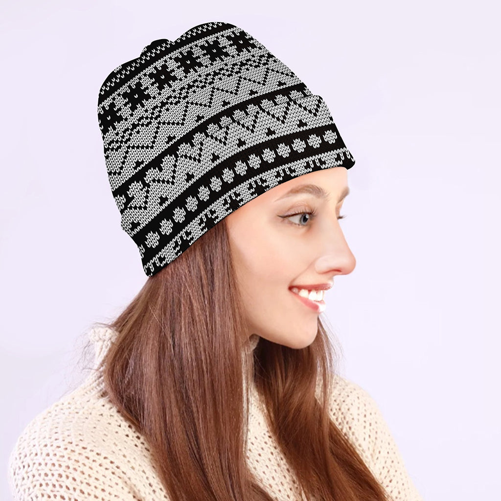 White And Black Knitted Pattern Print Beanie