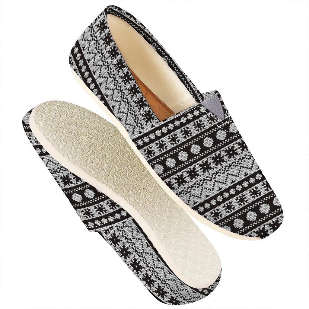 White And Black Knitted Pattern Print Casual Shoes