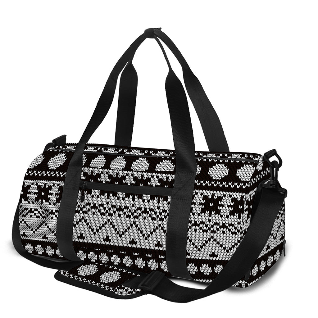 White And Black Knitted Pattern Print Gym Bag