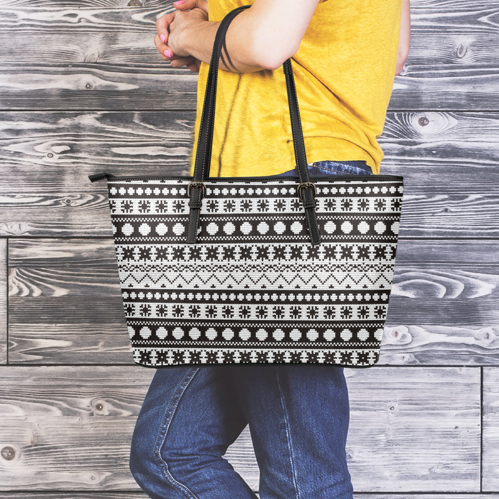 White And Black Knitted Pattern Print Leather Tote Bag