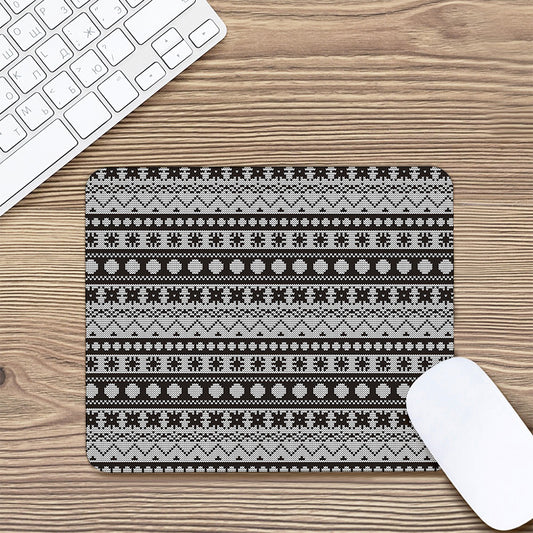 White And Black Knitted Pattern Print Mouse Pad
