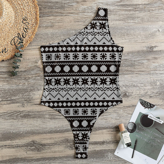 White And Black Knitted Pattern Print One Shoulder Bodysuit