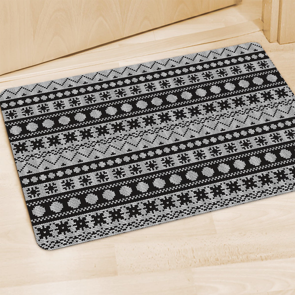 White And Black Knitted Pattern Print Polyester Doormat