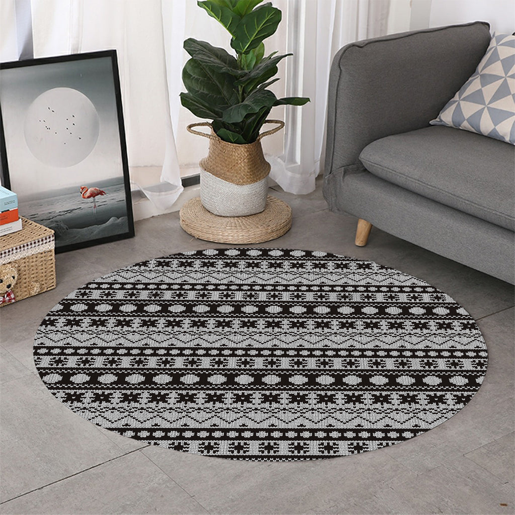 White And Black Knitted Pattern Print Round Rug