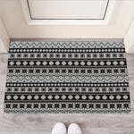 White And Black Knitted Pattern Print Rubber Doormat