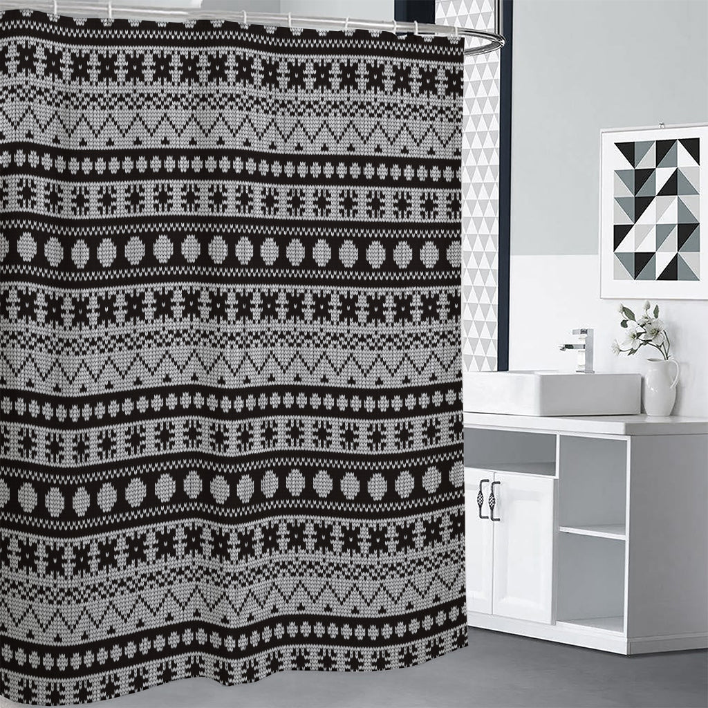 White And Black Knitted Pattern Print Shower Curtain