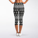 White And Black Knitted Pattern Print Women's Capri Leggings
