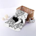 White And Black Leo Sign Print Towel