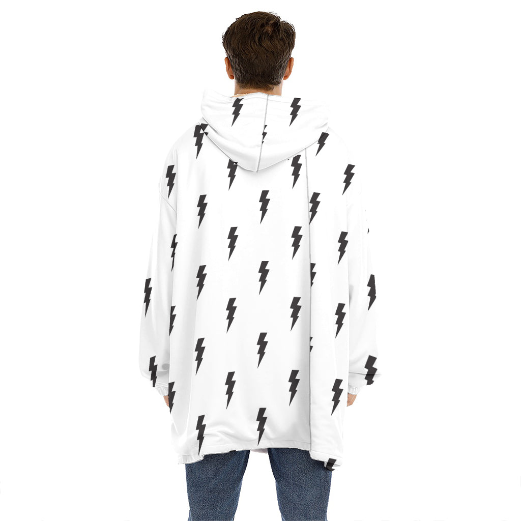 White And Black Lightning Pattern Print Hoodie Blanket
