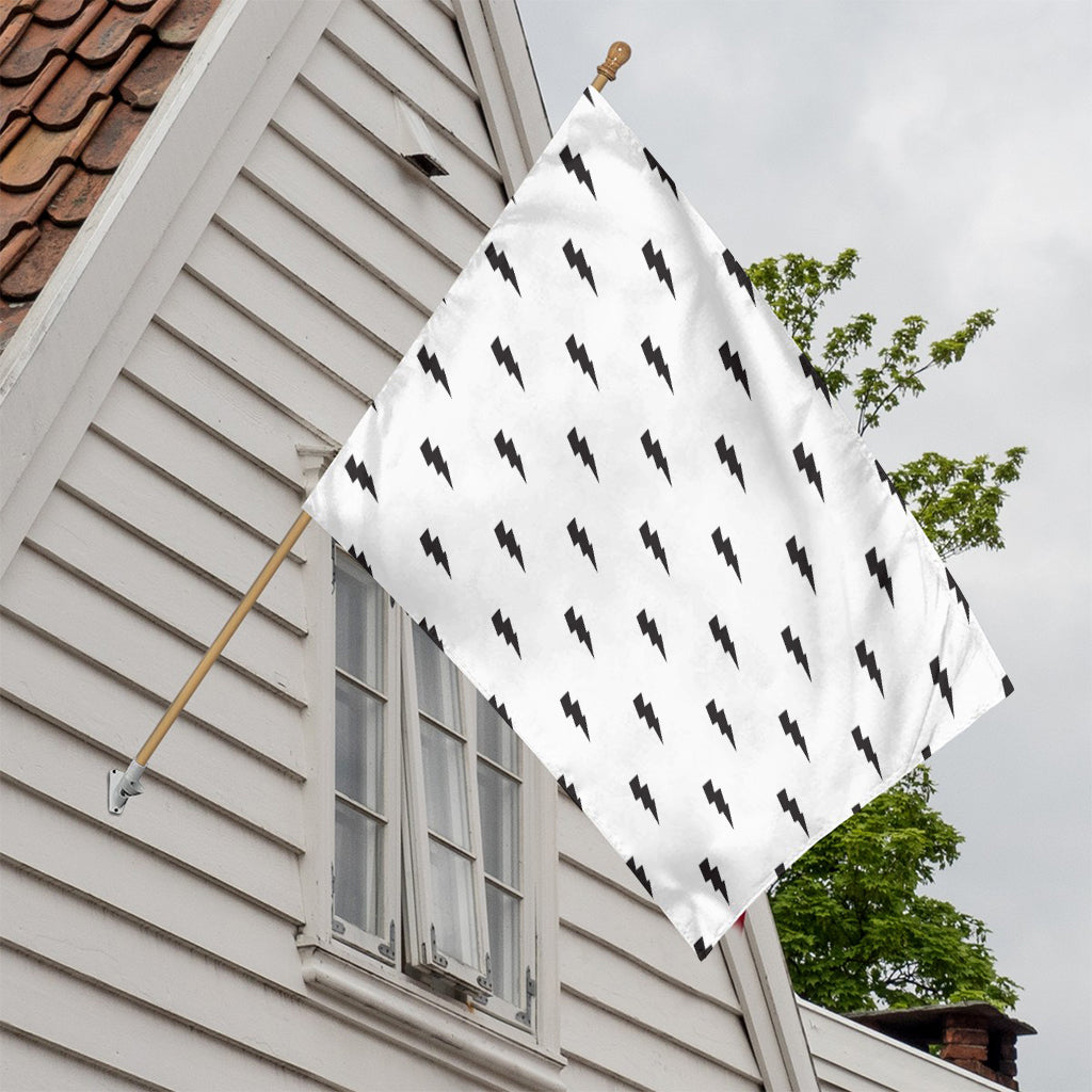 White And Black Lightning Pattern Print House Flag