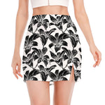 White And Black Lily Pattern Print Side Slit Mini Skirt
