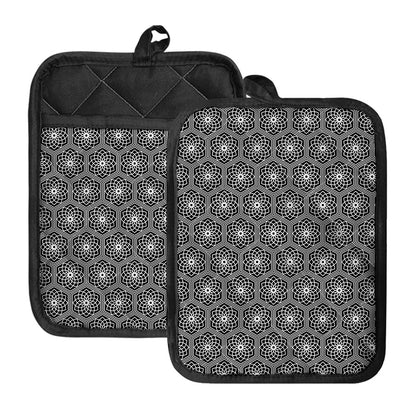 White And Black Lotus Pattern Print Pot Holders With Pocket