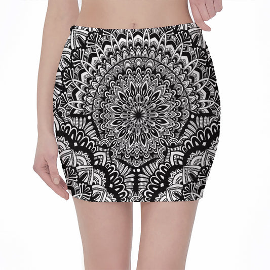 White And Black Mandala Print Pencil Mini Skirt