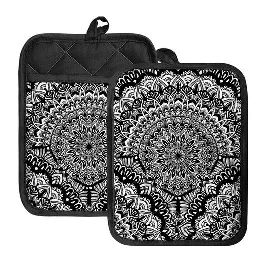 White And Black Mandala Print Pot Holders With Pocket