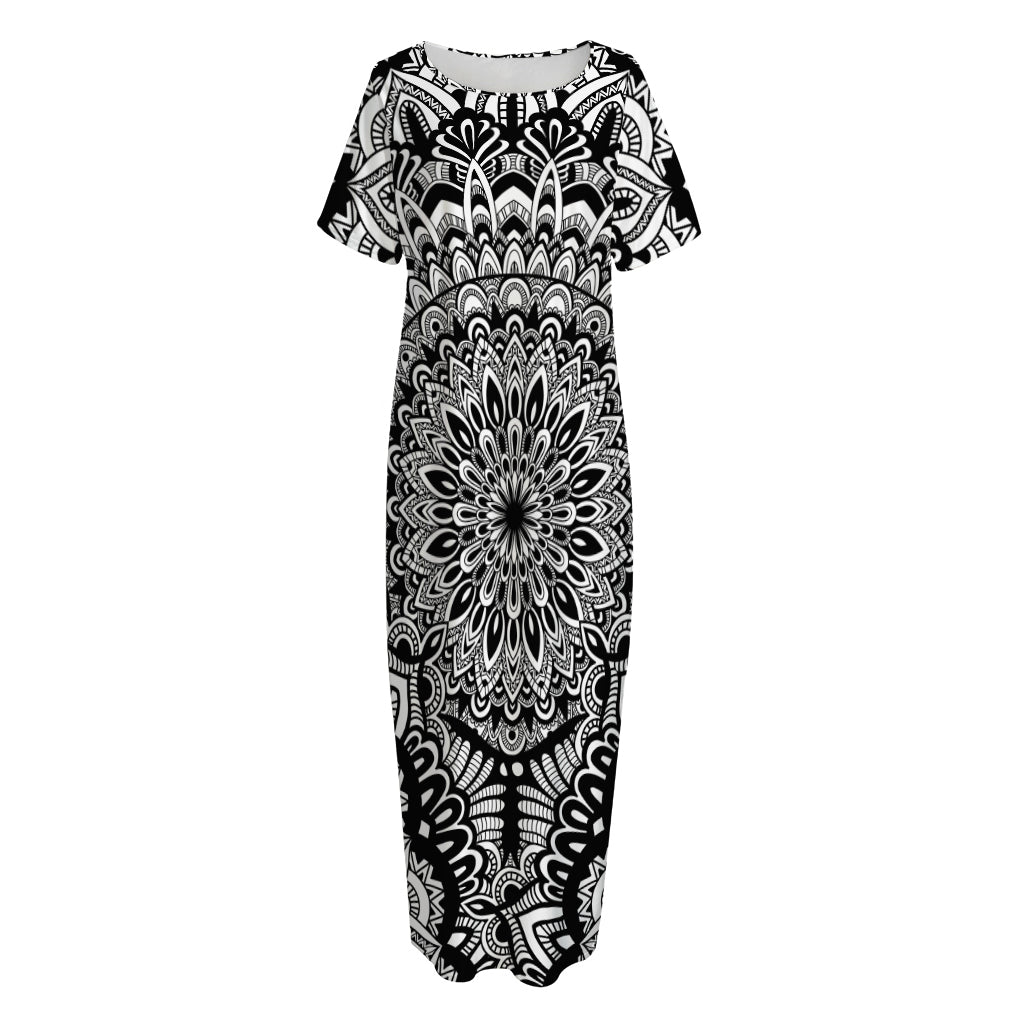 White And Black Mandala Print Short Sleeve Long Nightdress