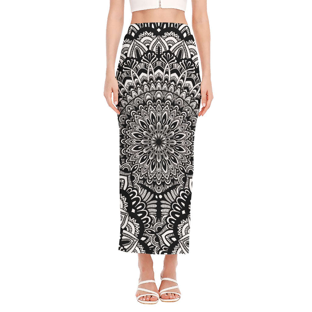 White And Black Mandala Print Side Slit Maxi Skirt