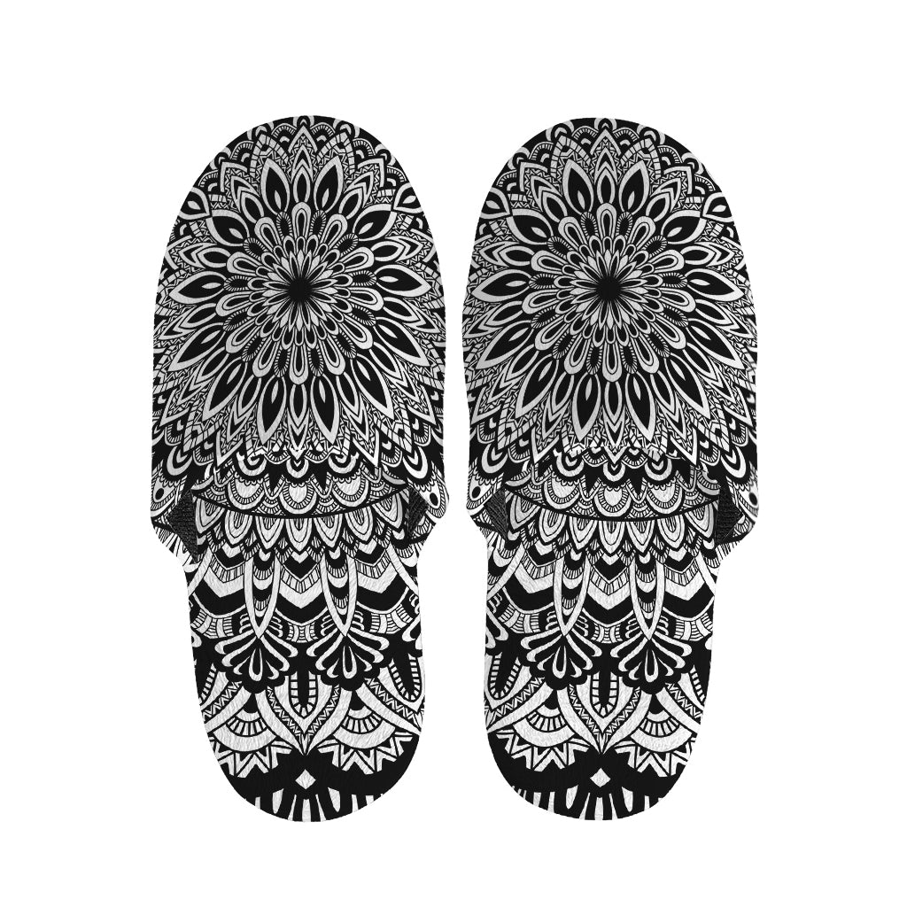 White And Black Mandala Print Slippers