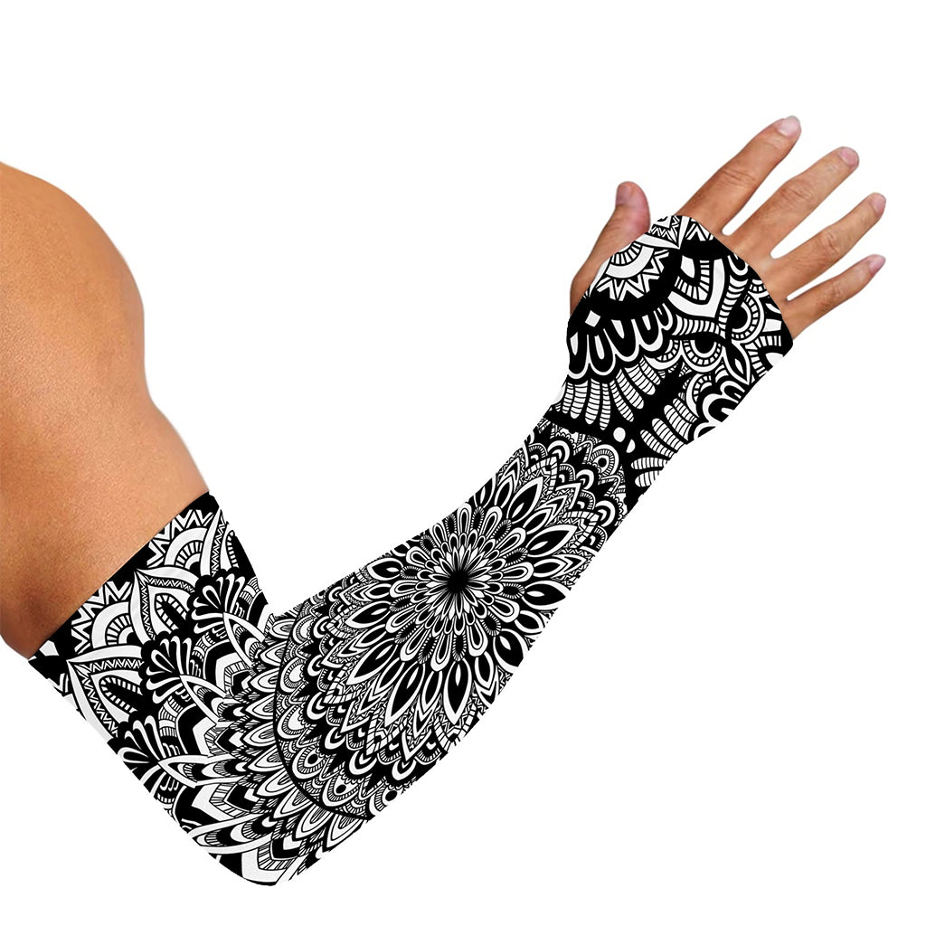 White And Black Mandala Print Sun Protection Arm Sleeves