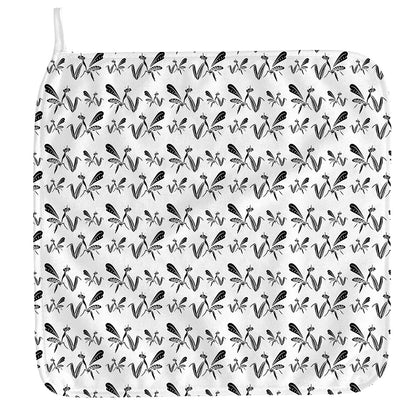 White And Black Mantis Pattern Print Hand Towel