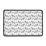 White And Black Mantis Pattern Print Kitchen Mat