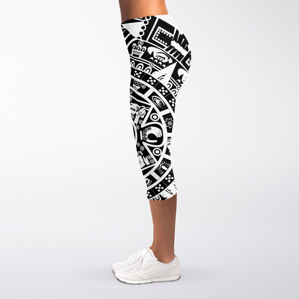White And Black Maya Calendar Print Women's Capri Leggings