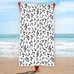 White And Black Music Note Pattern Print Beach Towel