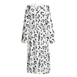 White And Black Music Note Pattern Print Hooded Bathrobe