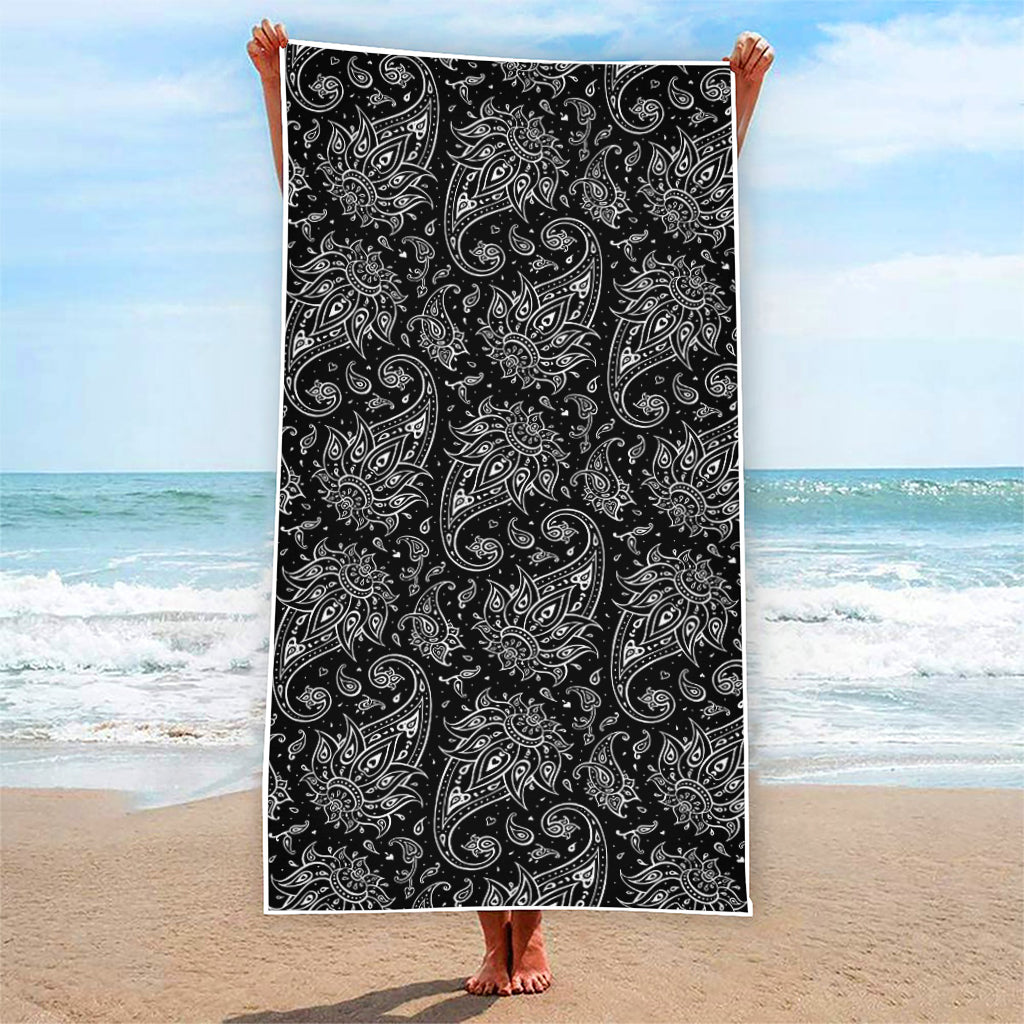 White And Black Paisley Pattern Print Beach Towel