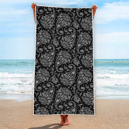 White And Black Paisley Pattern Print Beach Towel