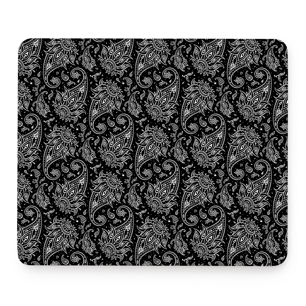 White And Black Paisley Pattern Print Mouse Pad