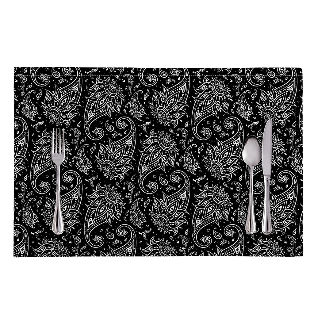 White And Black Paisley Pattern Print Placemat