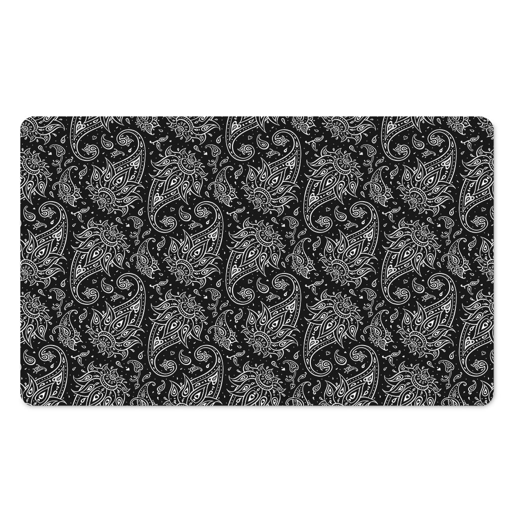 White And Black Paisley Pattern Print Polyester Doormat