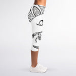 White And Black Scorpio Sign Print Women's Capri Leggings