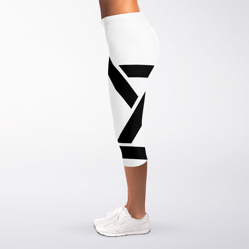White And Black Star of David Print Women's Capri Leggings