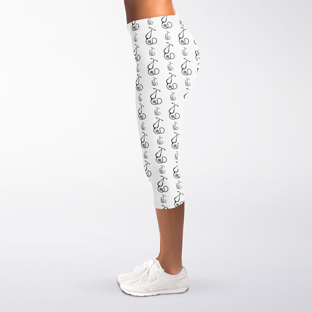 White And Black Stethoscope Print Women's Capri Leggings