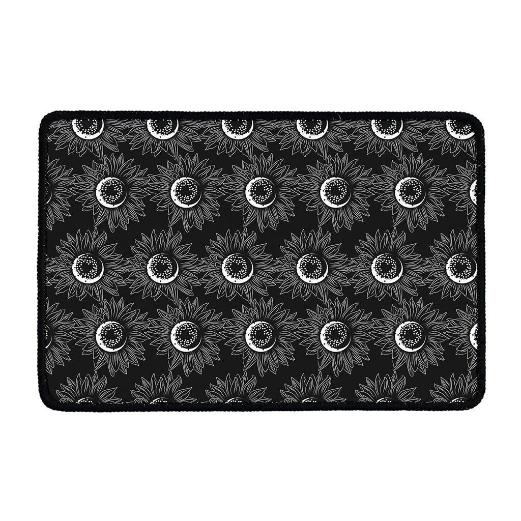 White And Black Sunflower Pattern Print Kitchen Mat