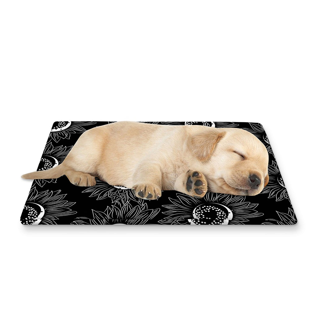 White And Black Sunflower Pattern Print Pet Cooling Mat Cover