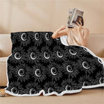 White And Black Sunflower Pattern Print Sherpa Blanket