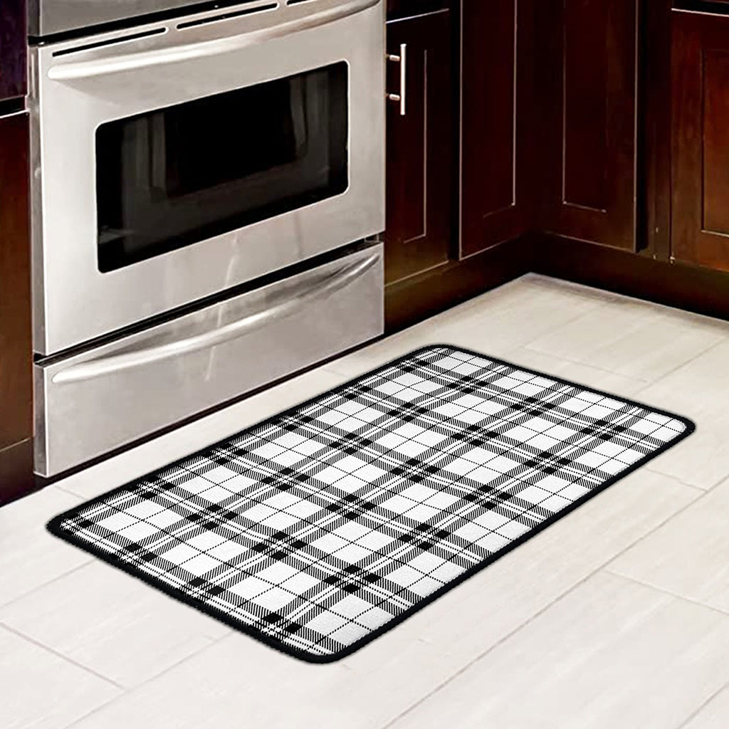 White And Black Tartan Pattern Print Kitchen Mat