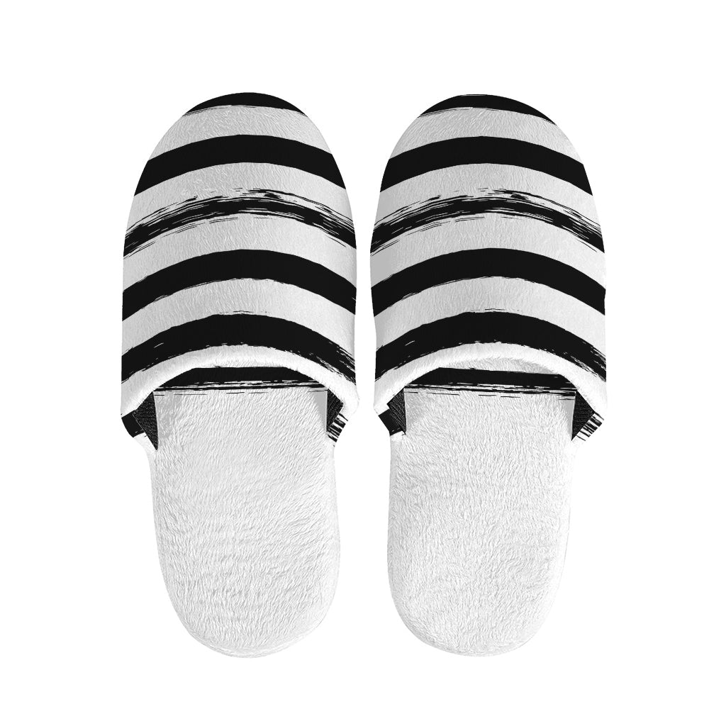 White And Black USA Flag Print Slippers