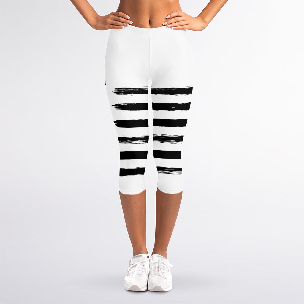 White And Black USA Flag Print Women's Capri Leggings
