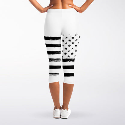 White And Black USA Flag Print Women's Capri Leggings