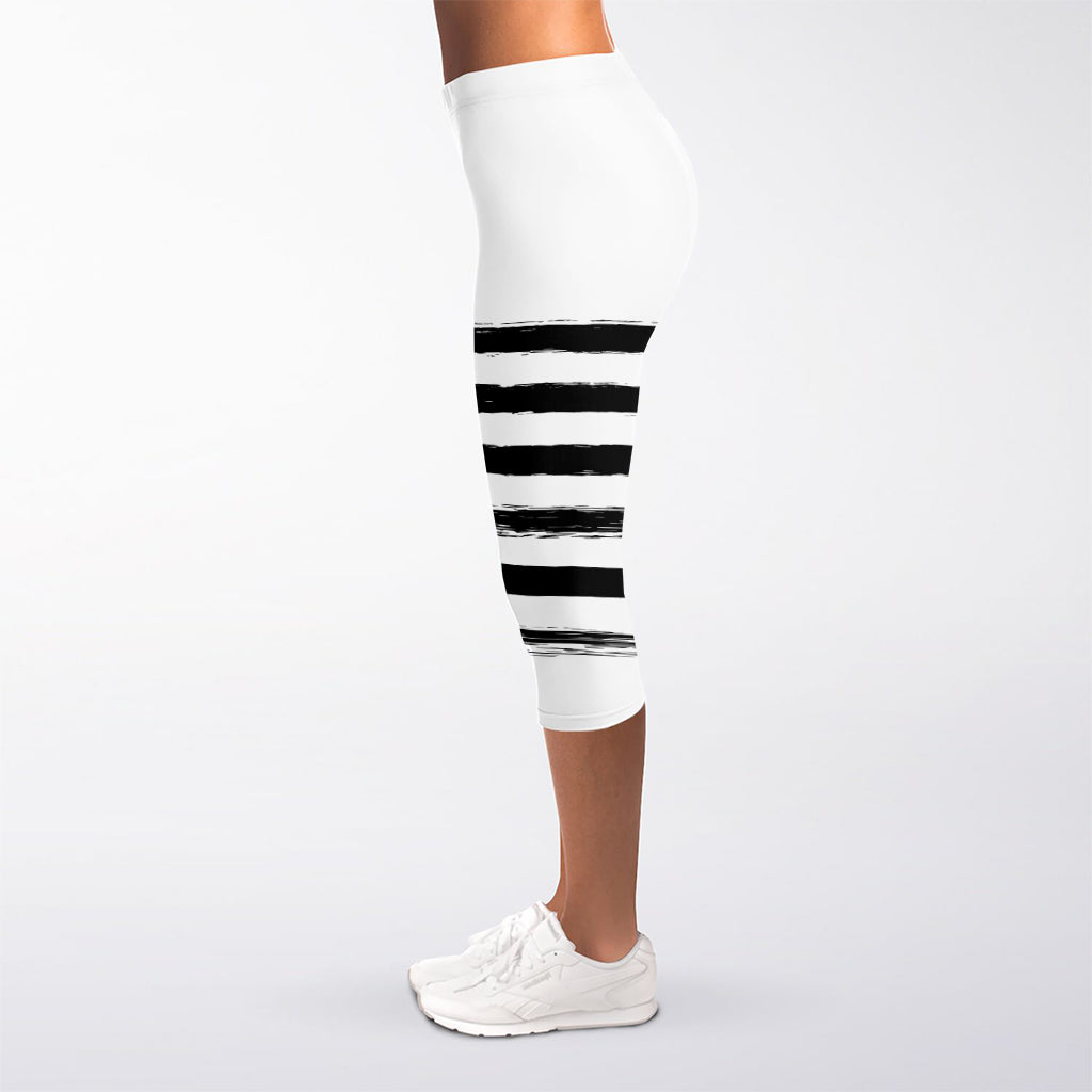White And Black USA Flag Print Women's Capri Leggings